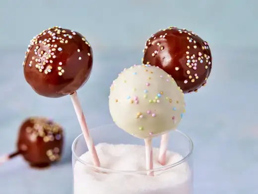 Cake Pops aus Restkuchen - So gelingen sie perfekt!