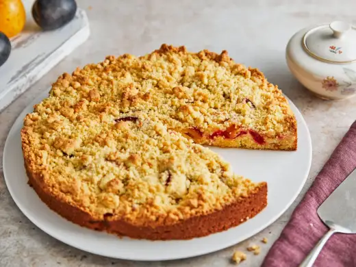 Streuselkuchen mit Obst backen – So wird er perfekt & knusprig