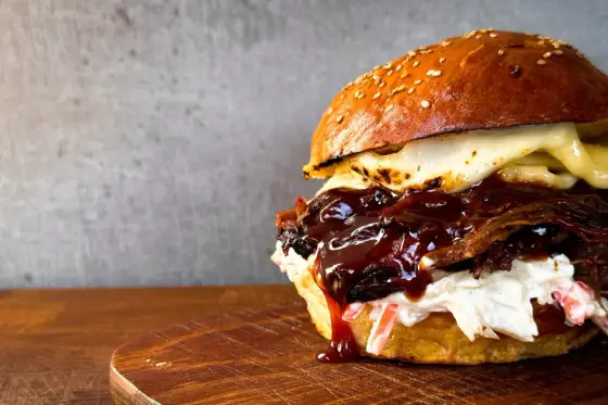 Pulled Beef Burger - das Geheimnis für zartes Fleisch & besten Geschmack